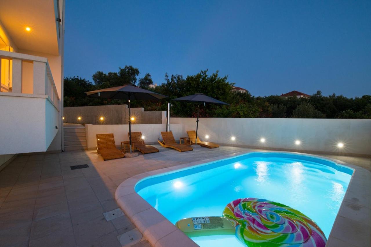 Brand New Aparment With Sea View & Swimming Pool At Ciovo - Villa Fiorentini تروغير المظهر الخارجي الصورة