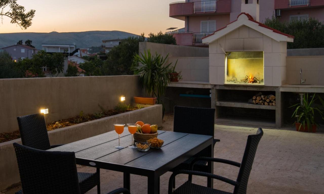 Brand New Aparment With Sea View & Swimming Pool At Ciovo - Villa Fiorentini تروغير المظهر الخارجي الصورة